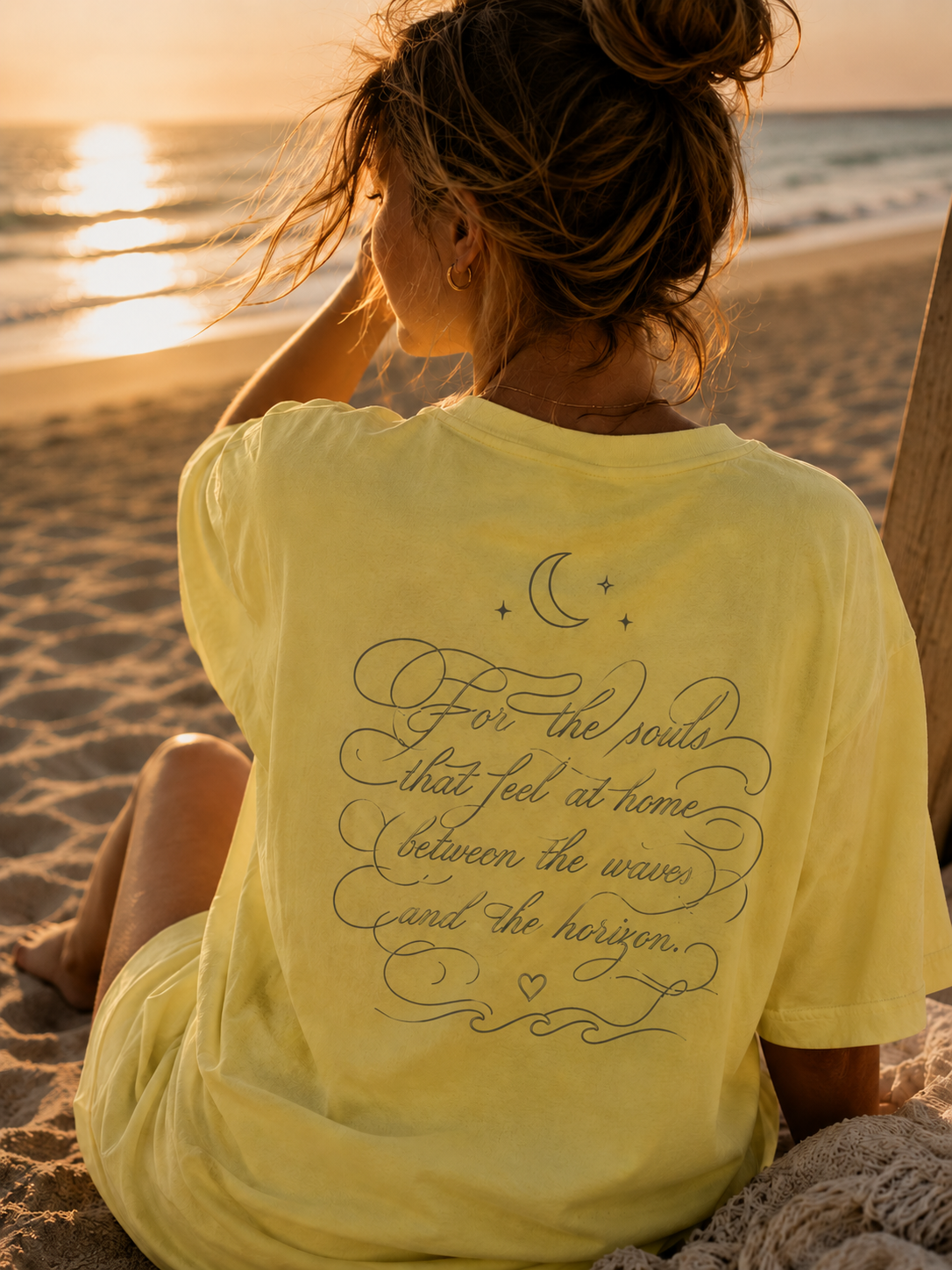 Waves & Horizon - Oversized Tee ✨