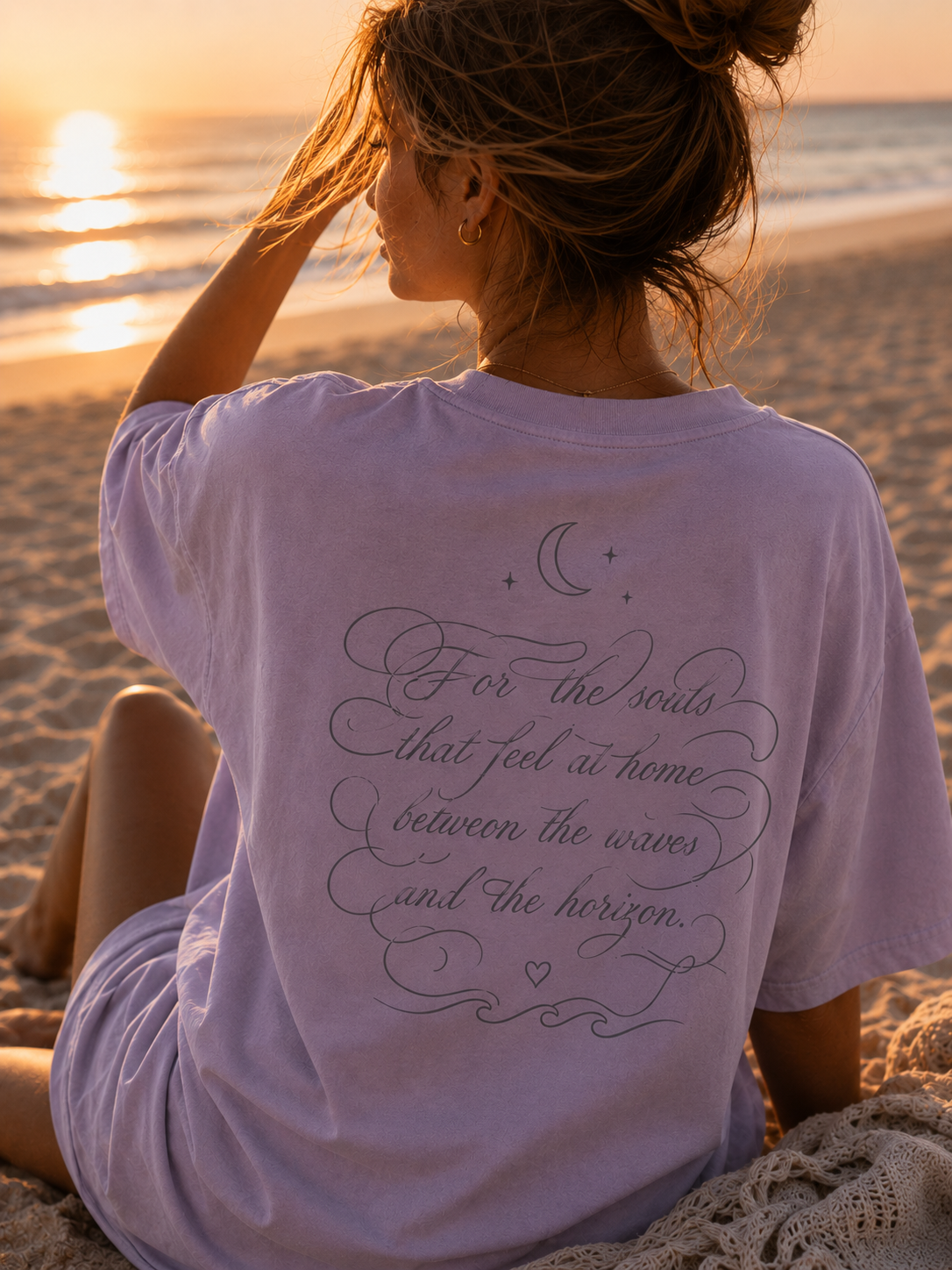 Waves & Horizon - Oversized Tee ✨